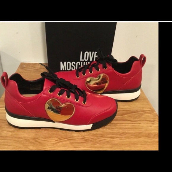 love moschino super heart sneaker